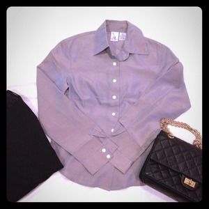 Like new A/X purple Shirt